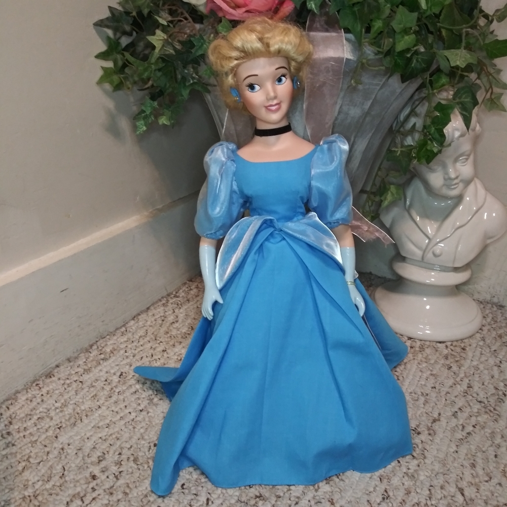 Disney Cinderella Princess Collection Hand Painted Bisque Collectible Doll